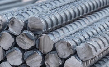 Sản lượng thép thô toàn cầu tăng 6,6% trong tháng 7