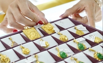 Giá vàng chiều nay 14/11/2023: Giá vàng 9999, SJC, 24K, Mi Hồng, PNJ, DOJI tăng vọt gần 300.000 đồng/lượng