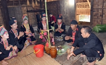 Lễ vào nhà mới - Nét văn hóa của dân tộc Khơ Mú