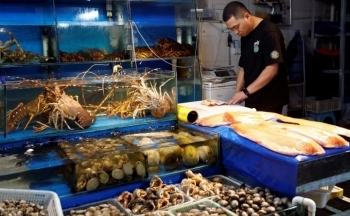 Nga muốn tăng xuất khẩu cá sang Trung Quốc sau lệnh cấm hải sản Nhật Bản