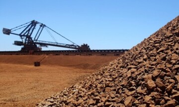 Giá quặng sắt phục hồi