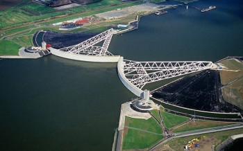 Bài 5: Kinh nghiệm thế giới đánh thức “mặt tiền hướng biển”