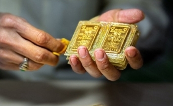 Áp lực nào khiến giá kim loại không ngừng suy giảm?