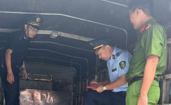 Thu giữ 1.400kg lòng bò đông lạnh không rõ nguồn gốc, xuất xứ ở Cao Bằng