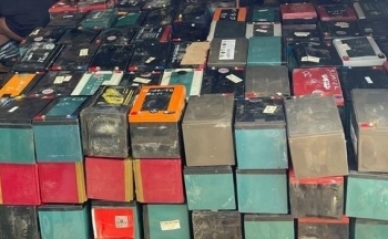 Đồng Nai: Thu giữ hơn 400 bình ắc quy cũ, nguy hại cho môi trường