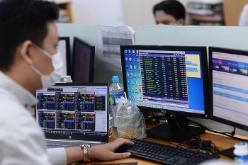 Vì sao Uỷ ban Chứng khoán yêu cầu dừng ngay việc đặt lệnh tự động?