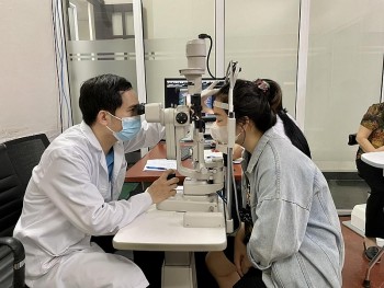 Bệnh đau mắt đỏ và biến chứng nguy hiểm