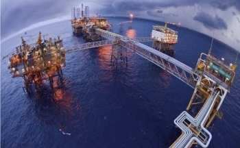 Giá dầu duy trì mức hơn 90 USD/thùng