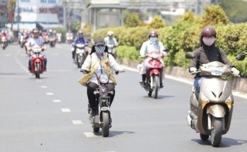 Thời tiết chiều nay 18/9/2023: Bắc Bộ hửng nắng, Nam Bộ mưa dông