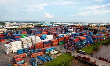 Container hóa chất độc hại bị bỏ lại Cảng VICT suốt 5 năm, tính mạng nhiều người bị đe dọa