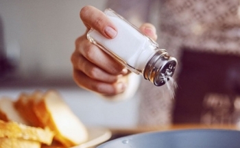 Những thực phẩm gây lão hóa làn da bạn nên tránh