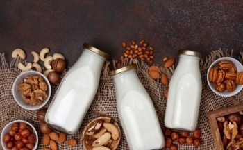 Uống sữa hạt hàng ngày có nên không?