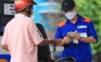 Giá xăng trong nước dự báo tăng mạnh
