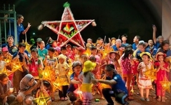 Những điều cần lưu ý để bảo đảm an toàn cho trẻ dịp Tết Trung thu