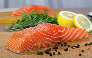 Omega 3 trong cá hồi: Kháng viêm, phục hồi cơ bắp sau tập luyện