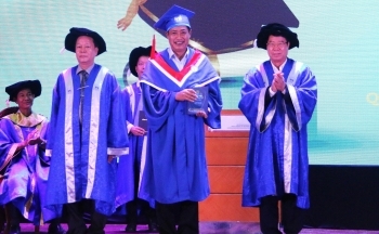 Bí thư Tỉnh ủy Sơn La tốt nghiệp thạc sĩ tiêu biểu Trường Quản trị và Kinh doanh
