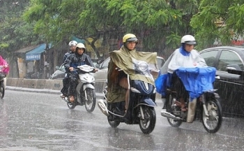 Thời tiết chiều nay 25/9/2023: Áp thấp nhiệt đới tiến gần bờ, nhiều tỉnh thành mưa dông