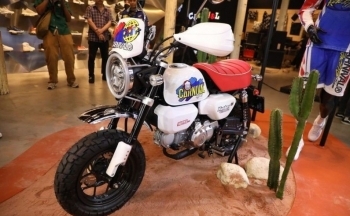 Xe máy nhập thiết kế độc lạ, giá đắt vài trăm triệu hút khách Việt