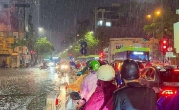Thời tiết Hà Nội hôm nay 28/9/2023: Hà Nội tiếp tục có mưa to