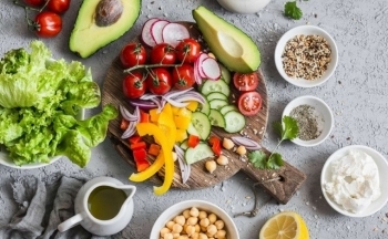 Ăn chay trường: Lợi, hại ra sao?