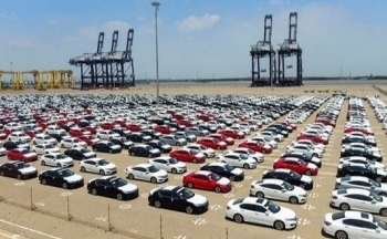 Ô tô nhập khẩu tăng mạnh, chuẩn bị nguồn cung cho đợt cao điểm cuối năm