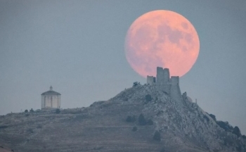 Chiêm ngưỡng siêu trăng cuối cùng của năm 2023