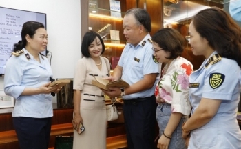 Nêu cao trách nhiệm người đứng đầu trong lực lượng Quản lý thị trường