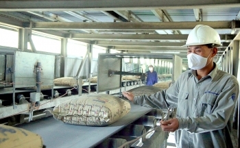 8 tháng đầu năm 2023, xuất khẩu xi măng và clinker của Việt Nam giảm cả về lượng và trị giá