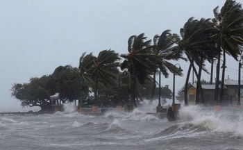 Thời tiết hôm nay 4/10/2023: Thời tiết biển cảnh báo có mưa dông, lốc xoáy và gió giật mạnh