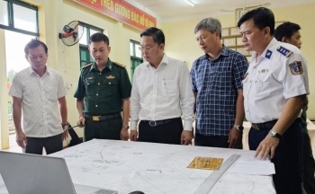 Quảng Nam đề nghị hỗ trợ tìm kiếm cứu nạn 15 ngư dân mất tích trên biển