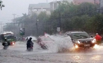 Thời tiết hôm nay ngày 18/10/2023: Bắc Bộ đón gió lạnh, Trung Bộ mưa lớn