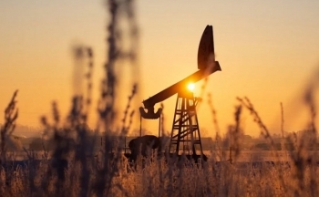 Giá dầu tăng nhẹ trước chuyến thăm Israel của Tổng thống Biden