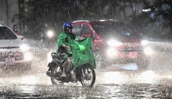 Thời tiết hôm nay ngày 19/10/2023: Cả nước mưa dông, gió giật mạnh