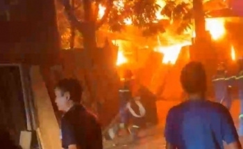 Yên Lạc – Vĩnh Phúc: Xuyên đêm dập lửa cháy tại xưởng mộc