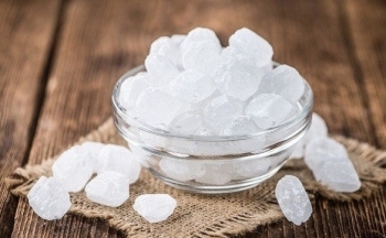 Đường phèn được làm từ gì? Ăn đường phèn có tốt không?