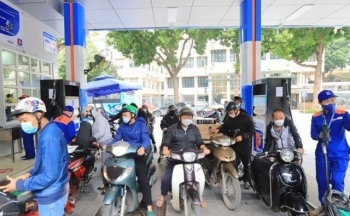 Giá xăng dầu hôm nay ngày 22/10/2023: Giá dầu WTI, dầu Brent tiếp tục giảm mạnh