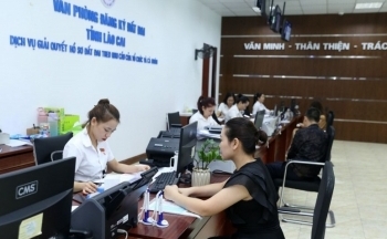 Cải cách tiền lương để công chức 'toàn tâm, toàn ý'