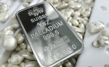 Giá kim loại quý tăng tuần thứ hai liên tiếp nhờ phát huy vai trò trú ẩn