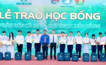 Phân bón Cà Mau 12 năm - Một tấm lòng với giáo dục tỉnh Cà Mau