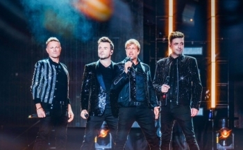 Vé concert Westlife tại Việt Nam: Ế hạng giá cao