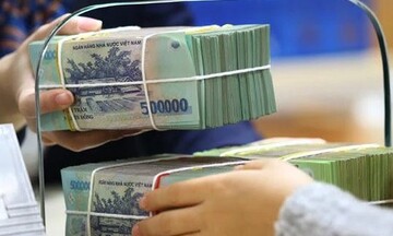 Lãi suất ngân hàng cao tới 11%, người dân nên gửi tiết kiệm hay đầu tư bất động sản?