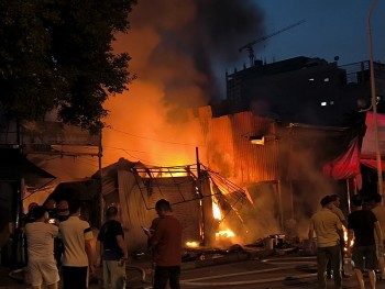 Cháy lớn tại Tứ Hiệp - Thanh Trì: Lãnh đạo huyện Thanh Trì thông tin