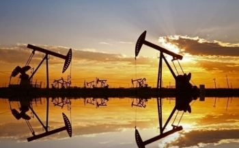 Giá dầu giảm trước sức ép vĩ mô làm hạn chế nhu cầu