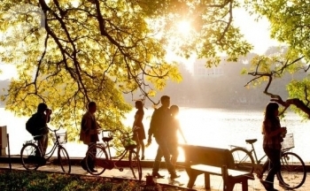 Thời tiết chiều nay 27/10/2023: Bắc Bộ ngày nắng, chiều tối có mưa dông