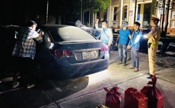 Lào Cai: Công an huyện Mường Khương bắt giữ đối tượng vận chuyển 39 kg pháo hoa nổ