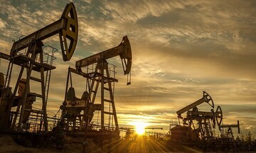 Standard Chartered dự báo giá dầu Brent đạt 98 USD/thùng vào năm 2024