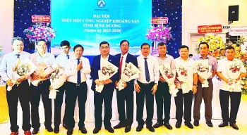 Ông Phan Tấn Đạt được bầu làm Chủ tịch Hiệp hội Công nghiệp khoáng sản tỉnh Bình Dương