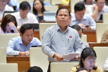 Cần giải pháp căn cơ tránh tình trạng hỗn loạn thị trường bất động sản