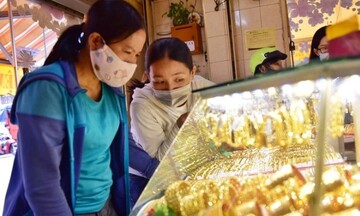 Giá vàng giảm sâu, nhà đầu tư đối diện với nguy cơ thua lỗ?