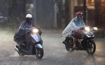 Thời tiết chiều nay 6/11/2023: Bắc Bộ đón không khí lạnh, Nam Bộ mưa rào